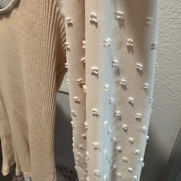 Blouse - Picture 3 of 4